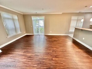 6203 Fernandez Ct in Sayreville, NJ - Building Photo - Building Photo
