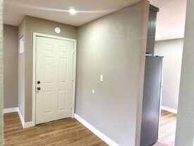 3401 Hillsborough Dr in Concord, CA - Building Photo