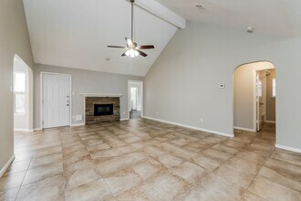 24030 Rockygate Dr in Spring, TX - Building Photo - Building Photo