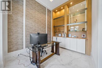 20 Burleigh Heights Dr in Toronto, ON - Building Photo - Building Photo