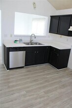 2400 Miller Oaks Cir in Decatur, GA - Building Photo - Building Photo