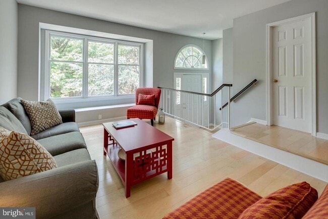 1353 Templeton Pl in Rockville, MD - Building Photo - Building Photo