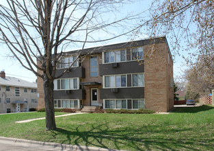 6438 Pleasant Ave S in Richfield, MN - Building Photo - Building Photo