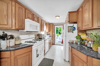 52 Balfour Dr in Wappingers Falls, NY - Building Photo - Building Photo