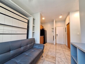 1320 Drexel Ave in Miami Beach, FL - Building Photo - Building Photo