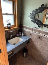 16 Gibbons Ln in New Paltz, NY - Building Photo - Building Photo