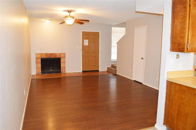 3741 Bonnie Dr-Unit -C in Fort Worth, TX - Building Photo - Building Photo