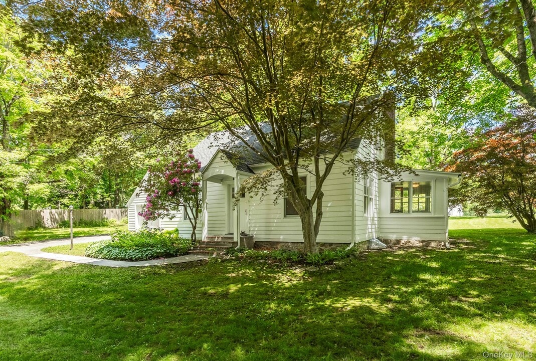 6232 NY-82 in Stanfordville, NY - Building Photo
