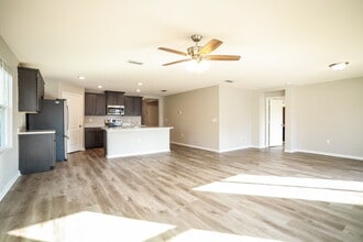 2303 Pebble Point Dr in Green Cove Springs, FL - Building Photo - Building Photo