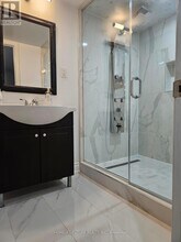 26 Felix Cl in Brampton, ON - Building Photo - Building Photo