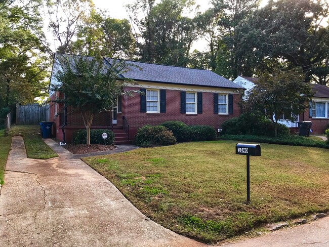 1890 Broad Ave in East Point, GA - Building Photo - Building Photo