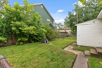 217 S Avenue B in Humble, TX - Building Photo - Building Photo