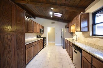 730 Greenhaven Dr in Richardson, TX - Building Photo - Building Photo