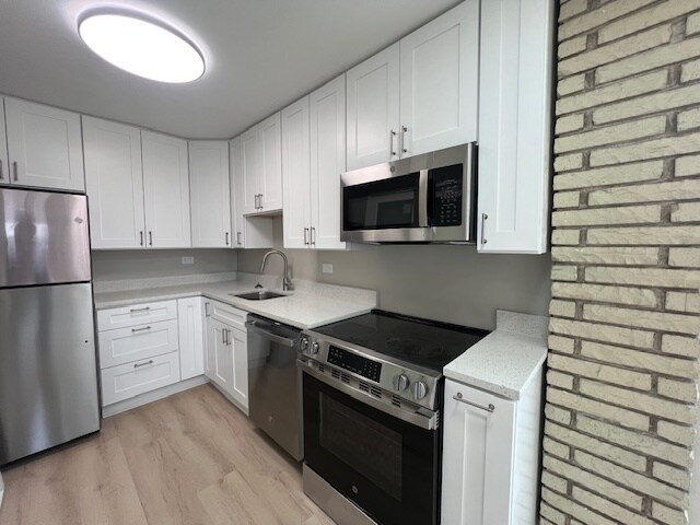 5655 W Fullerton Ave in Chicago, IL - Building Photo - Building Photo