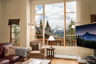 4 Mountain Home Rd in Big Sky, MT - Building Photo - Building Photo