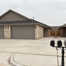 1225 Preston Trails in Wolfforth, TX - Building Photo - Building Photo