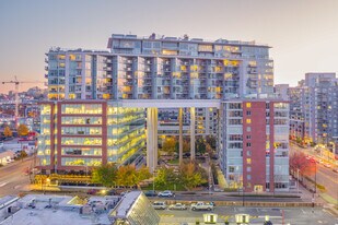 Central & Skybridge Residences Apartments