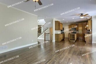 10580 S Millstone Dr in Olathe, KS - Building Photo - Building Photo