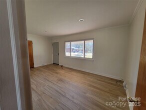 6539 Louglen Cir in Charlotte, NC - Building Photo - Building Photo