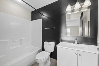 9036 Charlotte Ct in Ypsilanti, MI - Building Photo - Building Photo