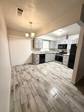 7089 N Howard St, Unit 104 in Fresno, CA - Building Photo - Building Photo