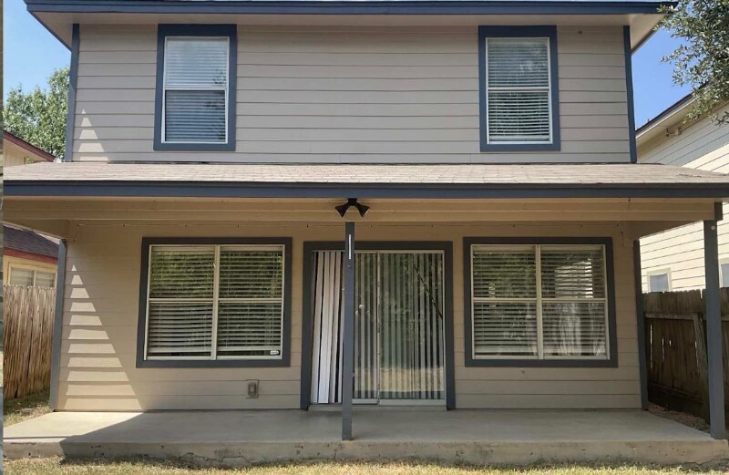 2221 Jasmine Path in Round Rock, TX - Building Photo