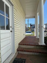 16 Firwood Rd in Port Washington, NY - Building Photo - Building Photo