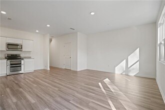 541 Magnolia Cir in Palmetto, GA - Building Photo - Building Photo