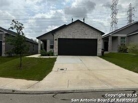 4922 Via Sonoma Trail in Converse, TX - Building Photo
