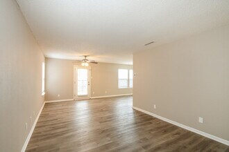 16753 Aulton Dr in Noblesville, IN - Building Photo - Building Photo