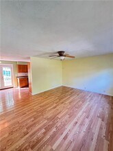 4295 M.L.K. Jr Blvd in Fayetteville, AR - Foto de edificio - Building Photo