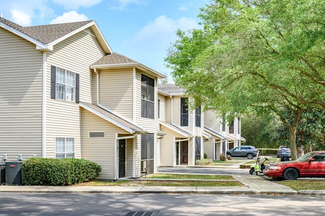 Waters Edge Apartments