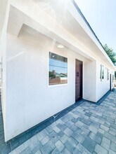 9637 Corbin Ave in Los Angeles, CA - Building Photo - Building Photo