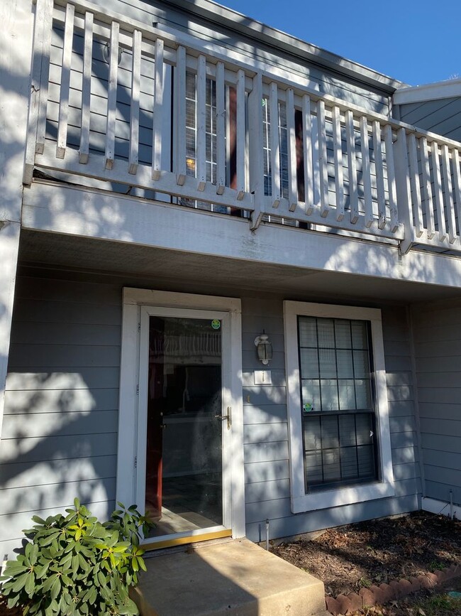 property at 1037 E 57th Pl