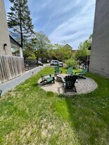 1514 N Maplewood Ave, Unit 2 in Chicago, IL - Building Photo