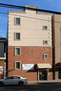 Bayard Street Apartments in New Brunswick, NJ - Foto de edificio - Building Photo