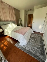 412 11th Ave, Unit 403 in Seattle, WA - Building Photo - Building Photo