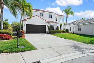 1434 Thrush Ct in Weston, FL - Building Photo - Building Photo