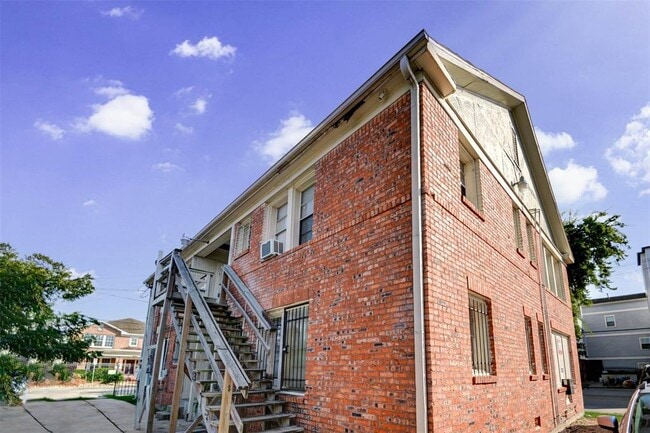 1419 Wheeler Ave in Houston, TX - Building Photo - Building Photo