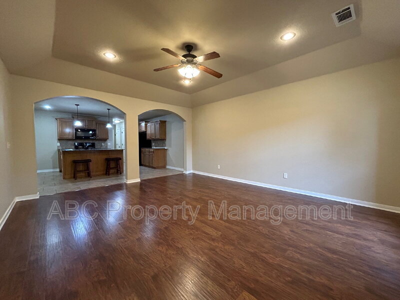 3106 SW Stonepoint Ave in Bentonville, AR - Building Photo