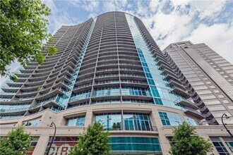 1080 Peachtree St NE in Atlanta, GA - Building Photo - Building Photo