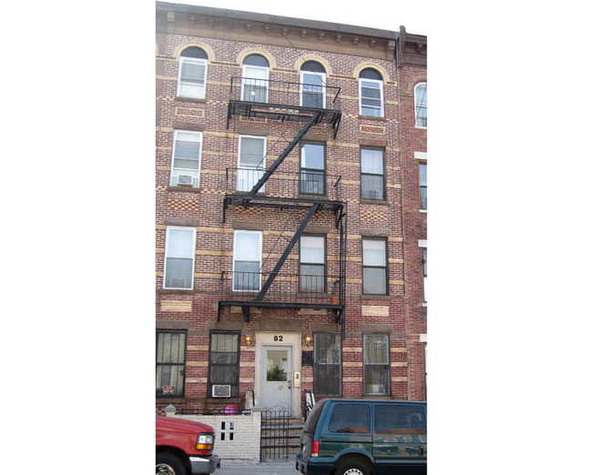 82 16th St in Brooklyn, NY - Building Photo - Building Photo