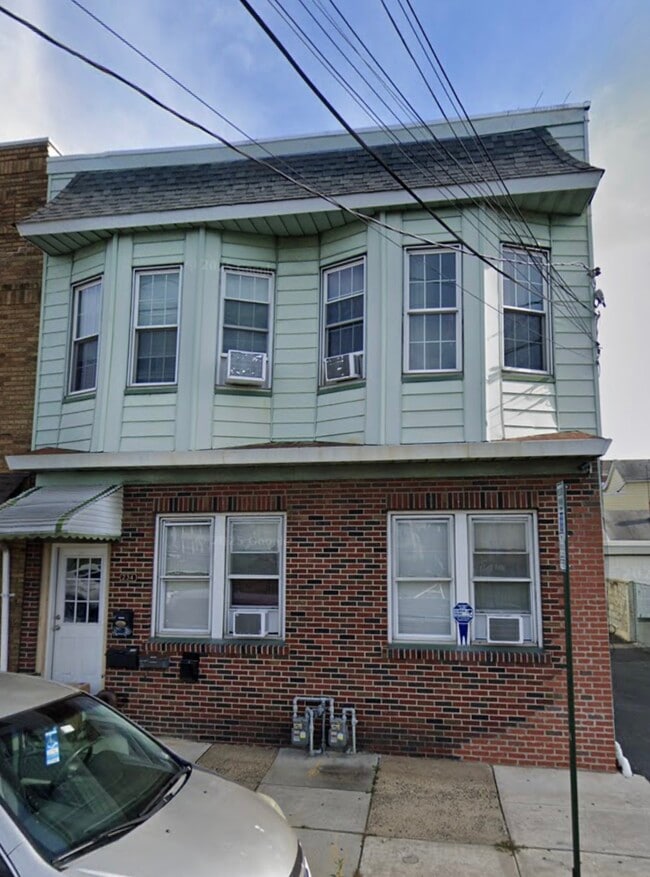 234 Christine St, Unit 2F