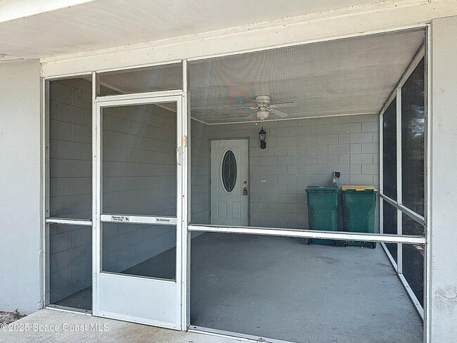 35 Rivercliff Ln in Merritt Island, FL - Building Photo - Building Photo