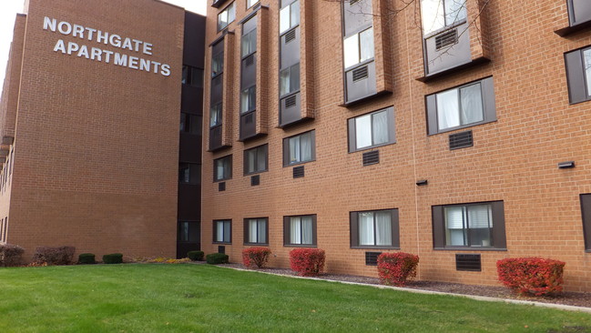 Northgate Apartments Senior Housing in Toledo, OH - Building Photo - Building Photo