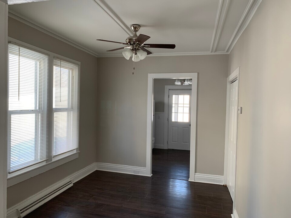 436 Cross St, Unit #438 in Watertown, NY - Foto de edificio