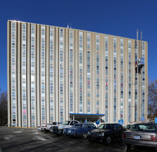 Westgate Towers in Kansas City, KS - Building Photo - Building Photo