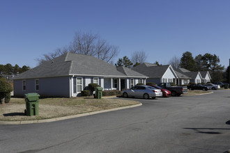 Sunview Apartments in Greenville, SC - Building Photo - Building Photo