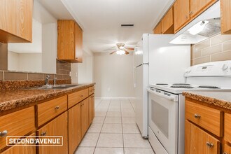 4847 Elmwood St in New Port Richey, FL - Foto de edificio - Building Photo