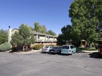 Building Photo - The Pines at Pinehurst Apartamentos in Denver, Colorado